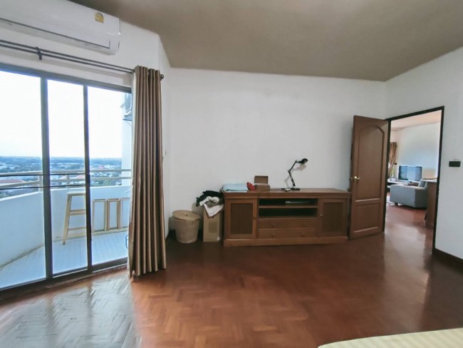 [CR002]Room for Rent at Chiangmai Riverside Condominium 16th floor Near Nong-Hoi Market ,Varee Chiangmai School ,Chiangmai Airport