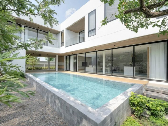 (English) {H545} For sale luxury pool villa with a contemporary modern design