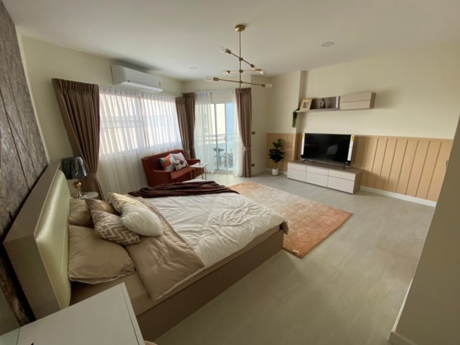 [CR121] Sale new renovated modern style condo with river view @ Chiang Mai Riverside Condominium