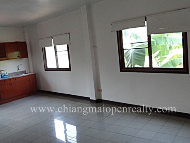 [OB002] Commercial building and house FOR SALE