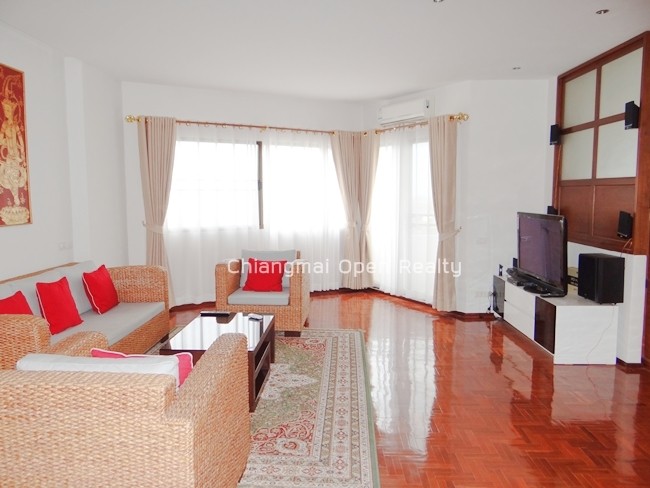 [CR109] Modern style 1 bedroom for rent @ Riverside Condo. -Now available-