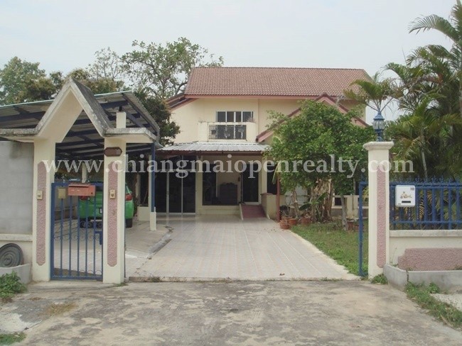[H319] House for big family with 7 bedrooms for rent @ Saraphee