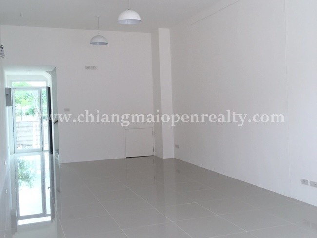 (English) [OB013] Commercial building for sale @ Hang Dong