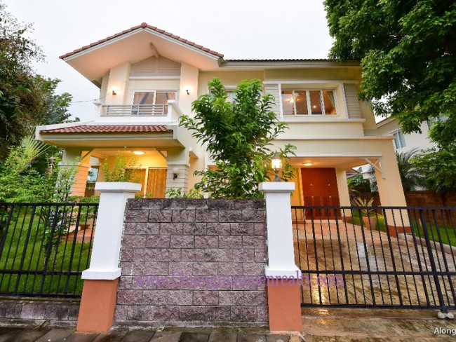 [H385] House for Sale /Rent nice house and beautiful garden.