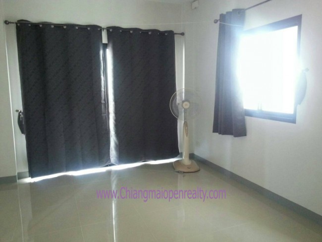 [H391] House for Rent 3 bedrooms @ Saraphee