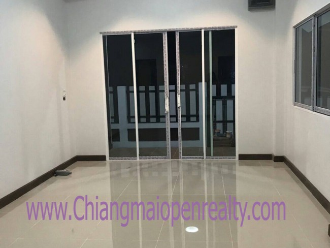 (English) [H401] House for Sale 3 bedrooms 2 bathrooms @ Hang Dong.