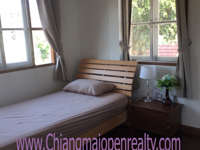 [H404] House for Rent 3 bedrooms 2 bathrooms fully furnished @ Sansai