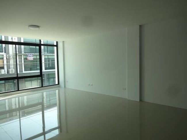 (English) [H424] Town house for Rent 2 bedroom