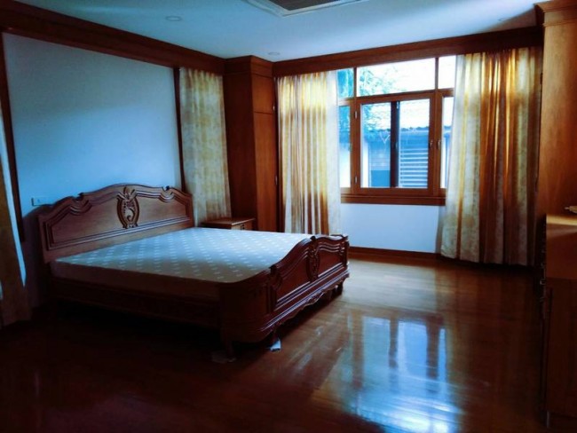 (English) [H429] House for Rent 4 bedrooms 5 bathrooms beautiful house.