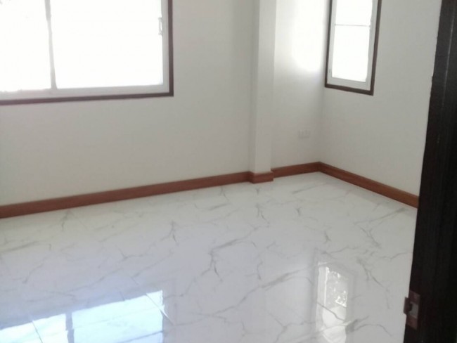 [H444] House for Sale 3 bedrooms @  Saraphee.