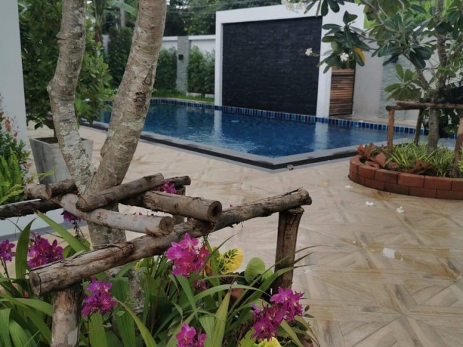 [H499]House for Sale :  6 bedrooms 8 bathrooms with swimming pool