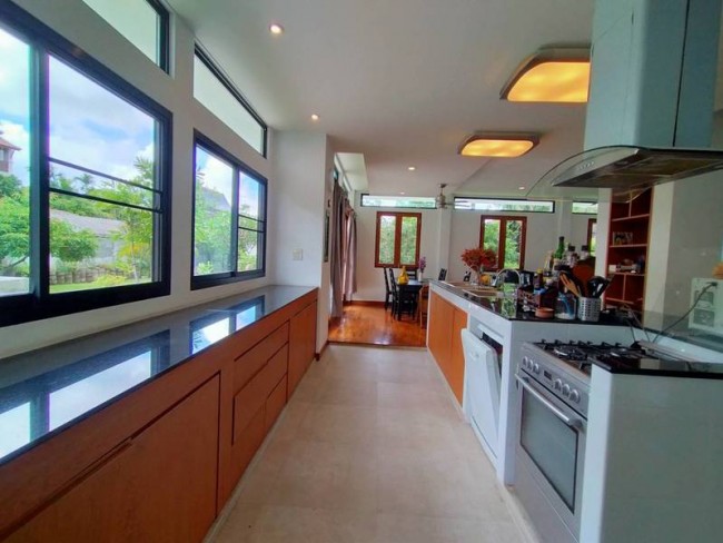 [H517] Thai modern contemporary house for rent in the heart of Chiang Mai’s old town, Phra Sing Subdistrict