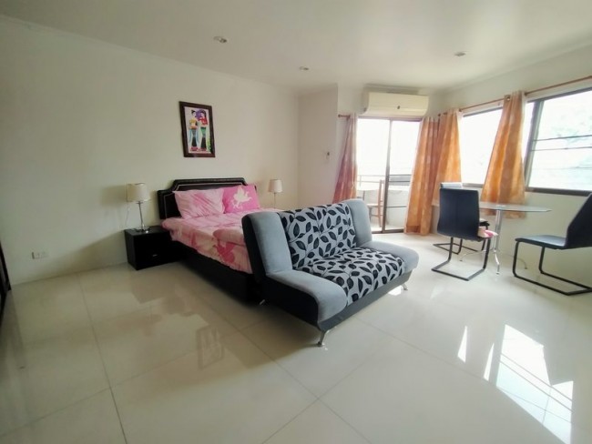 [CR012] 1 bedroom for rent @Riverside Condo 4th floor Near Nong-Hoi Market, Varee Chiangmai School,Chiangmai Airport